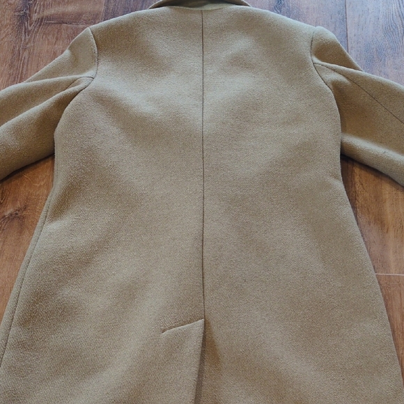 Abercrombie & Fitch Classic Tan Trench Coat - Picture 7 of 14